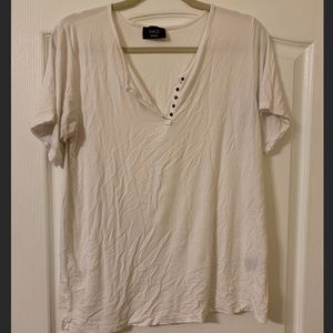 Vici Dolls Casual White V-neck top